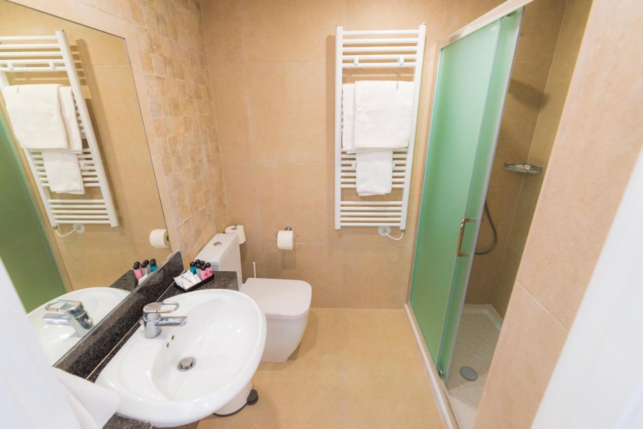 Chrielka Aparthotel 3*
