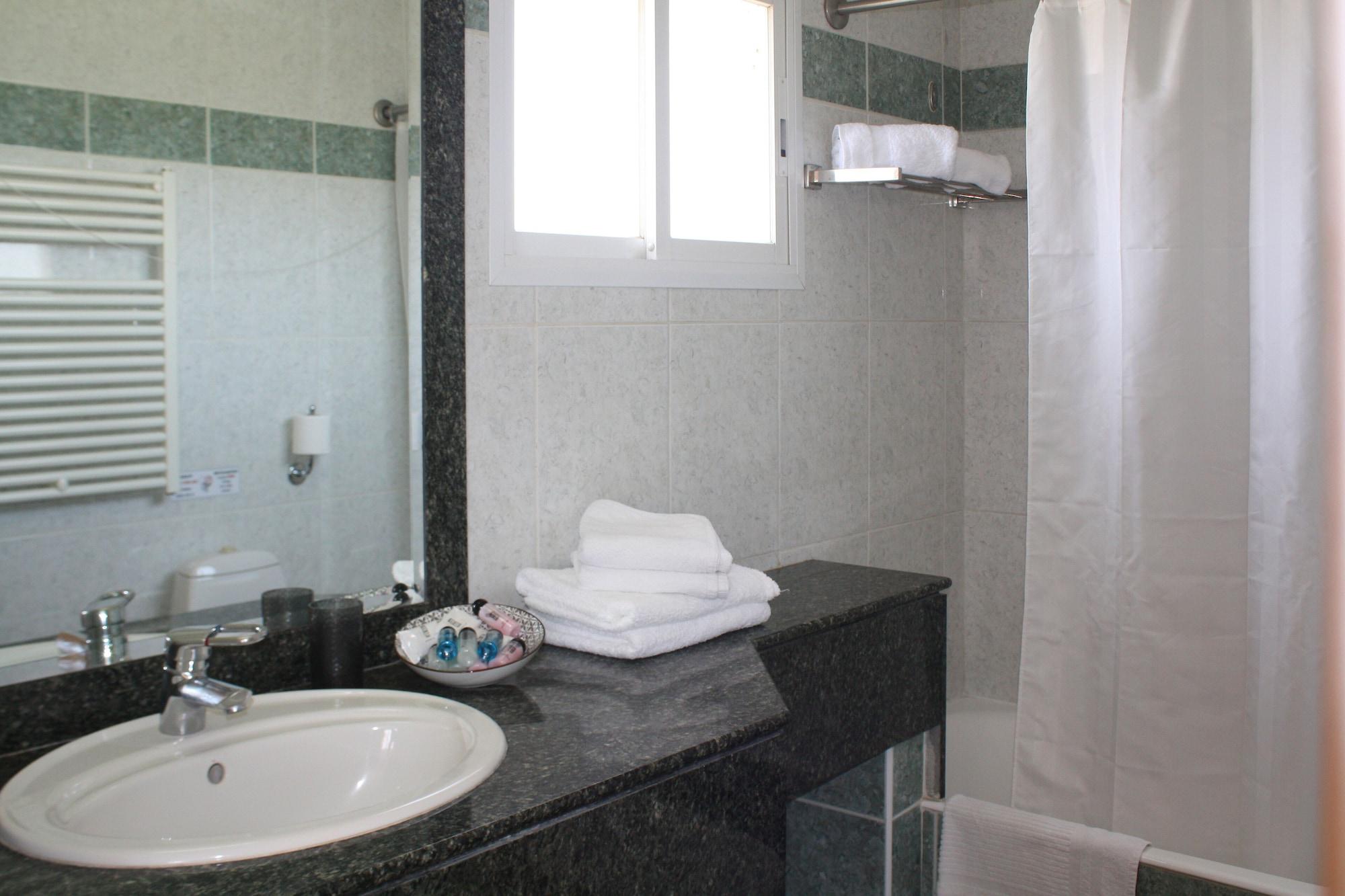 Aparthotel Chrielka Limassol